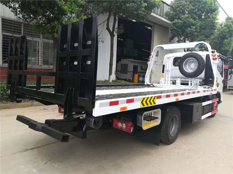 国六福田欧马可蓝牌清障车