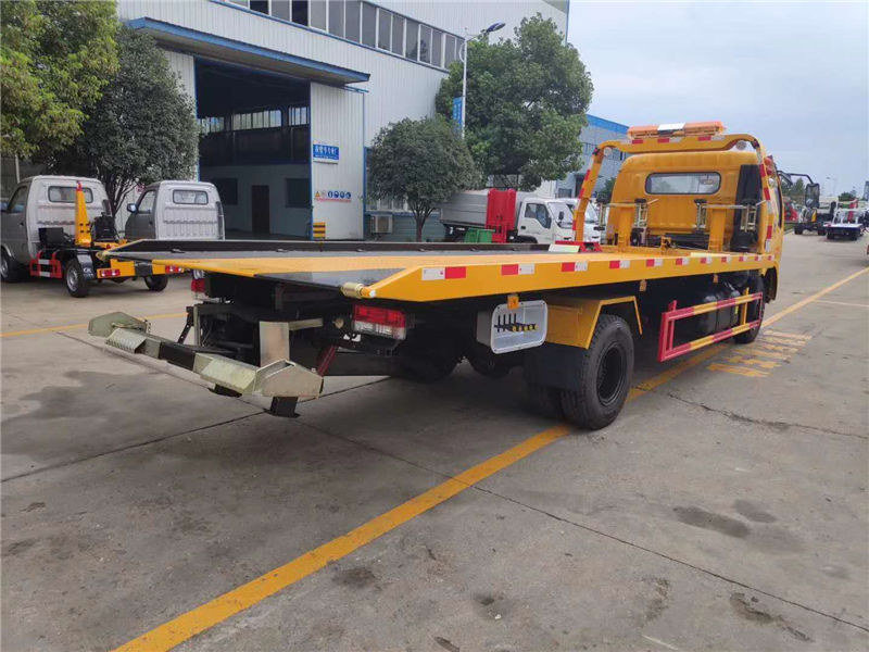 国六东风多利卡平板清障车