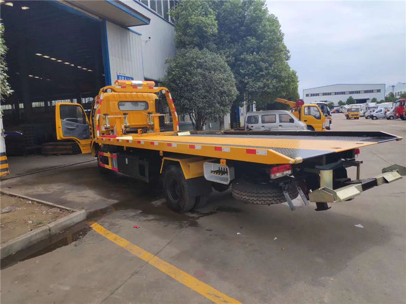 国六东风多利卡平板清障车