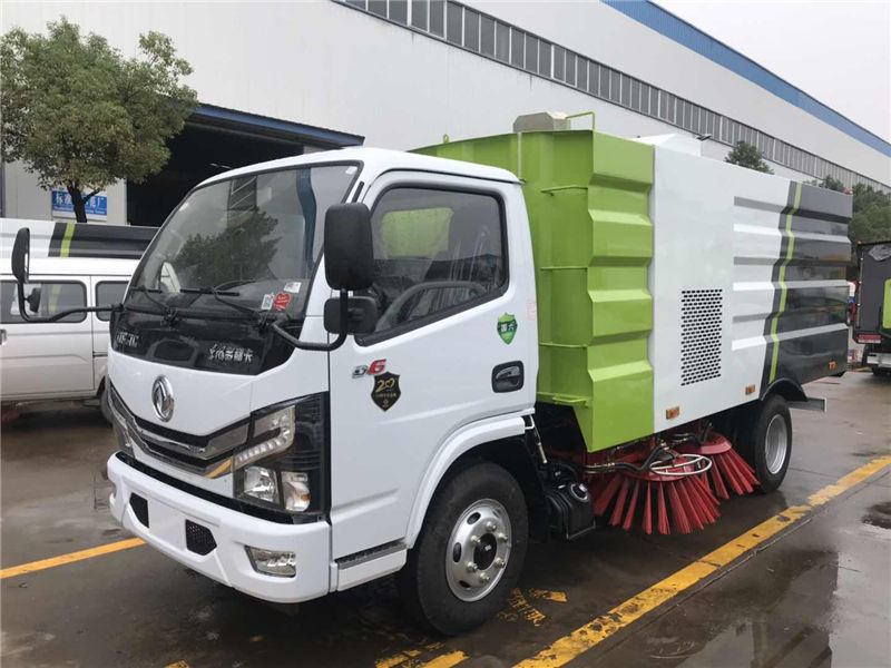 国六东风多利卡D6扫路车
