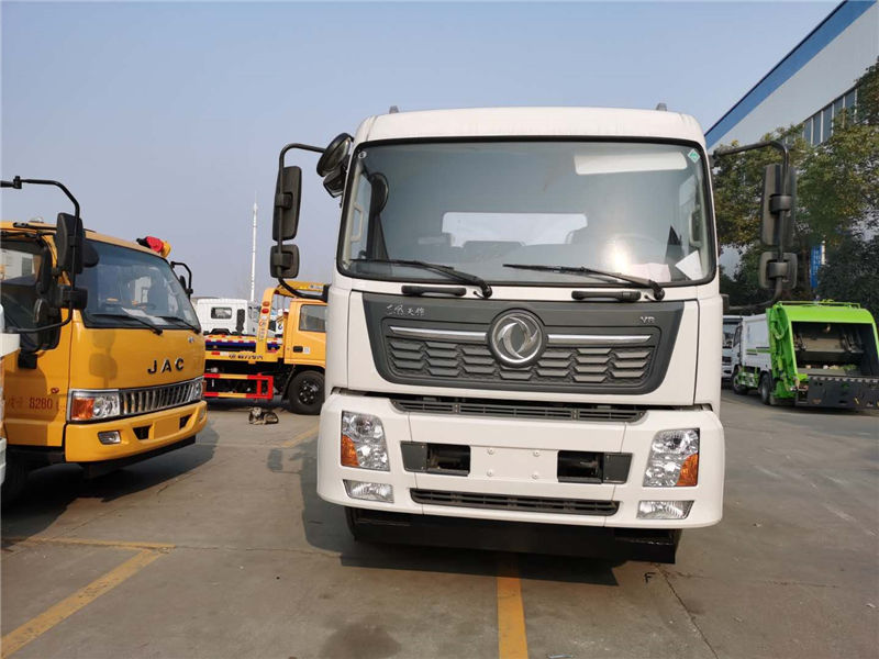 东风天锦清障车