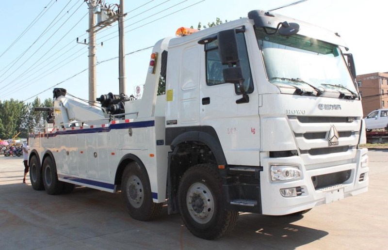 重汽豪沃前四后八清障车