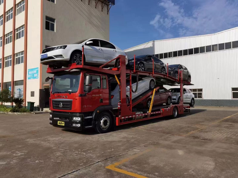重汽六位板轿运车
