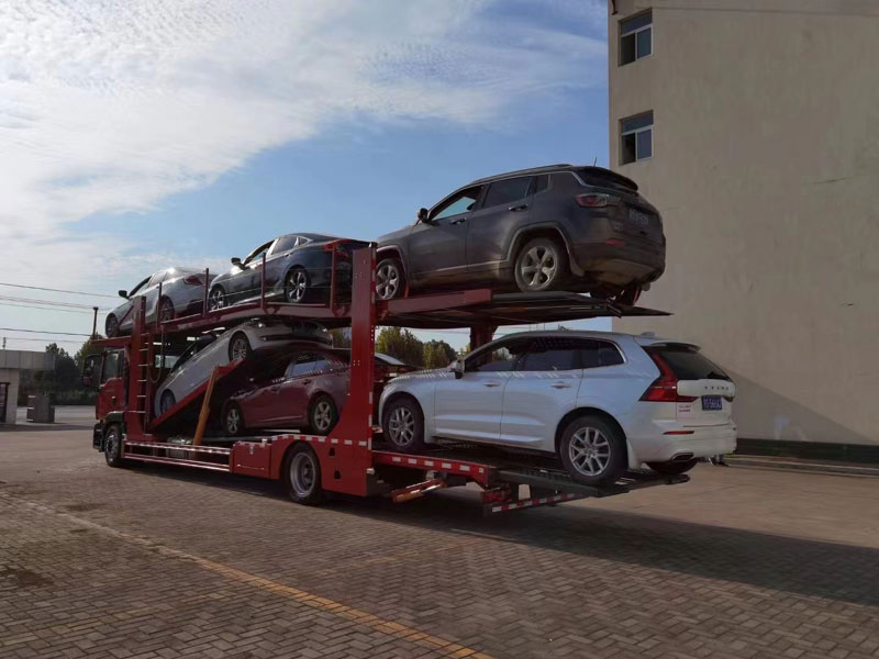 重汽六位板轿运车